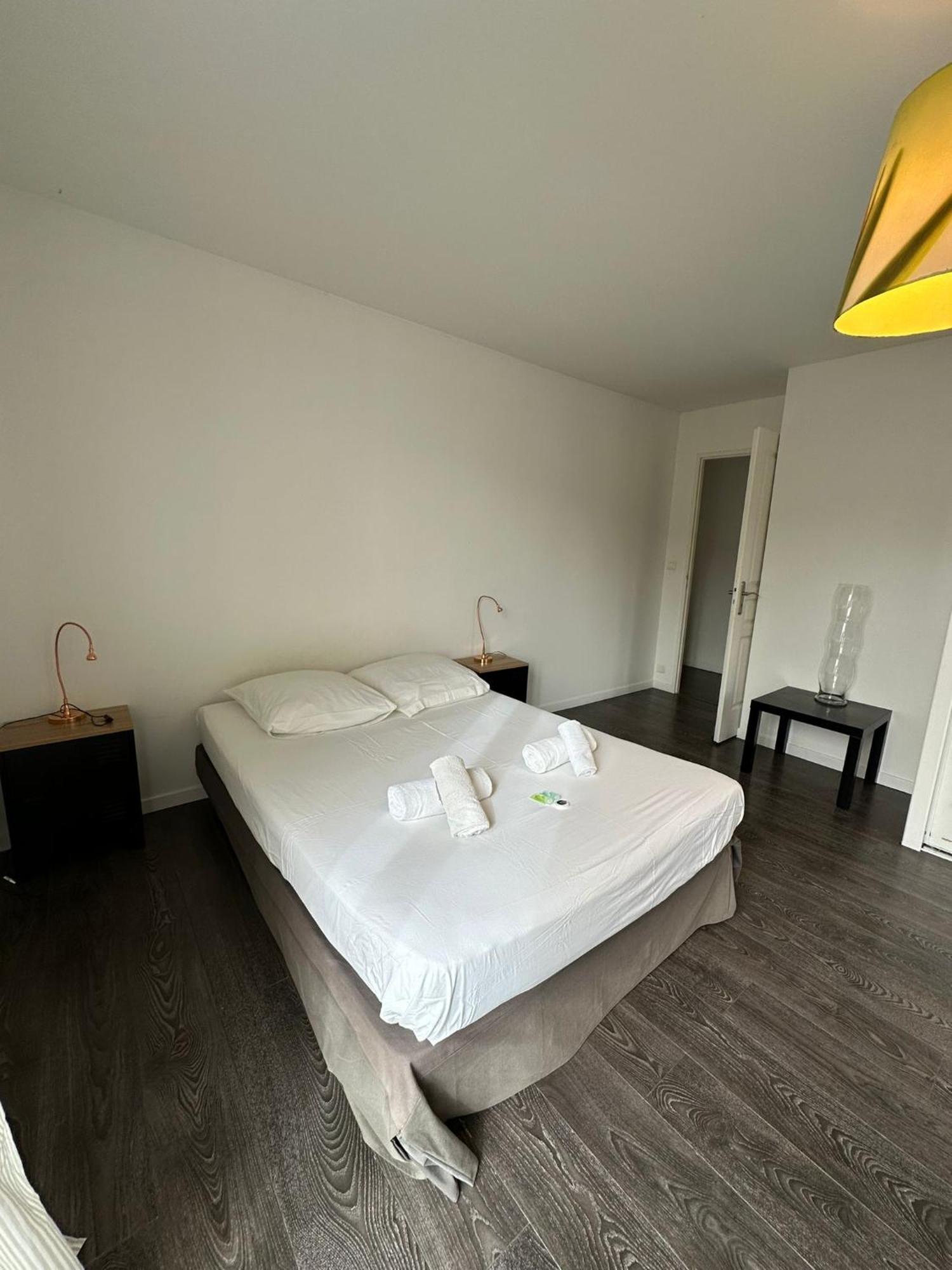 Villa Constance 3 Antibes - Spacieux Logement En Dernier Etage Luaran gambar