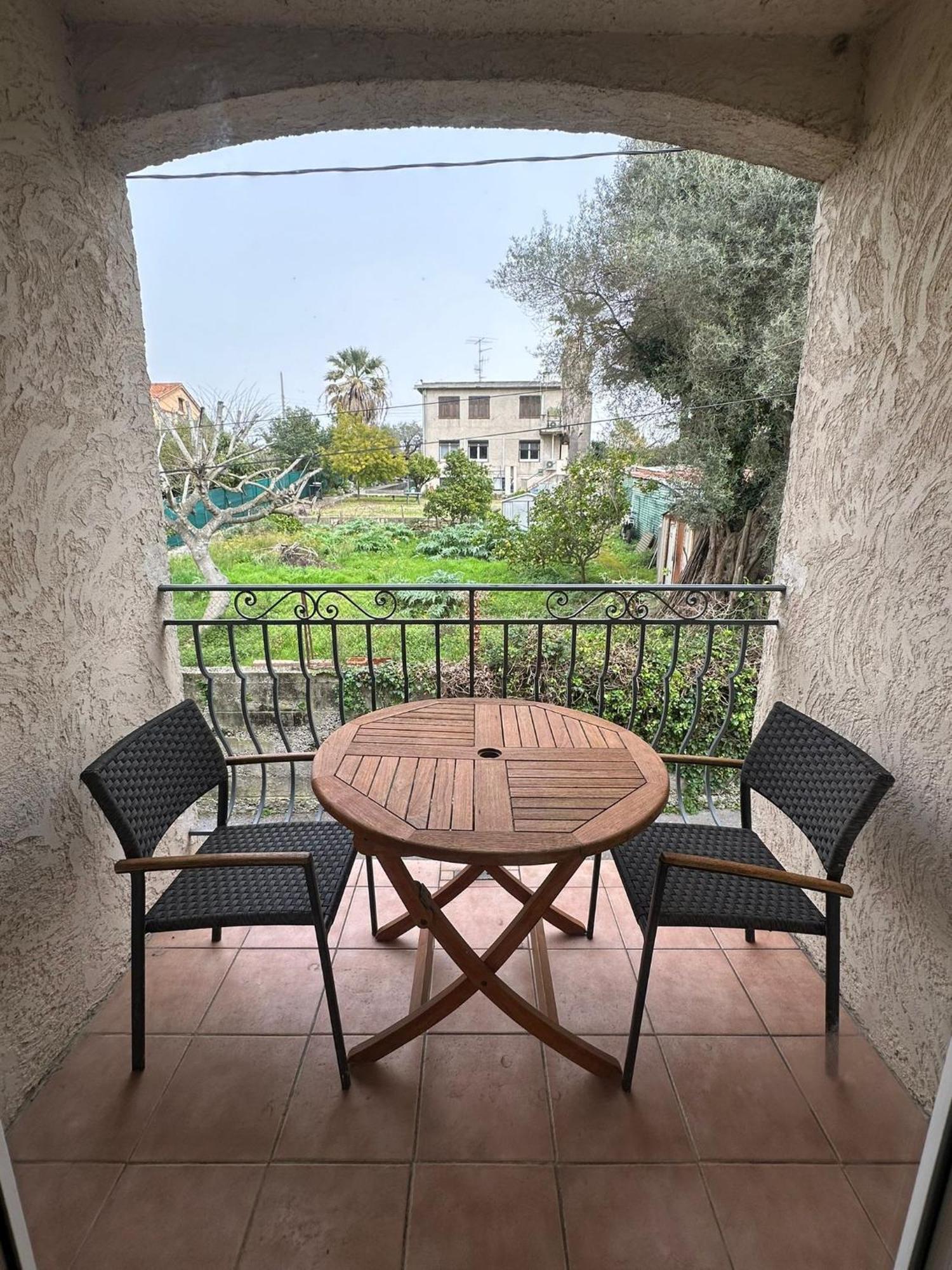 Villa Constance 3 Antibes - Spacieux Logement En Dernier Etage Luaran gambar