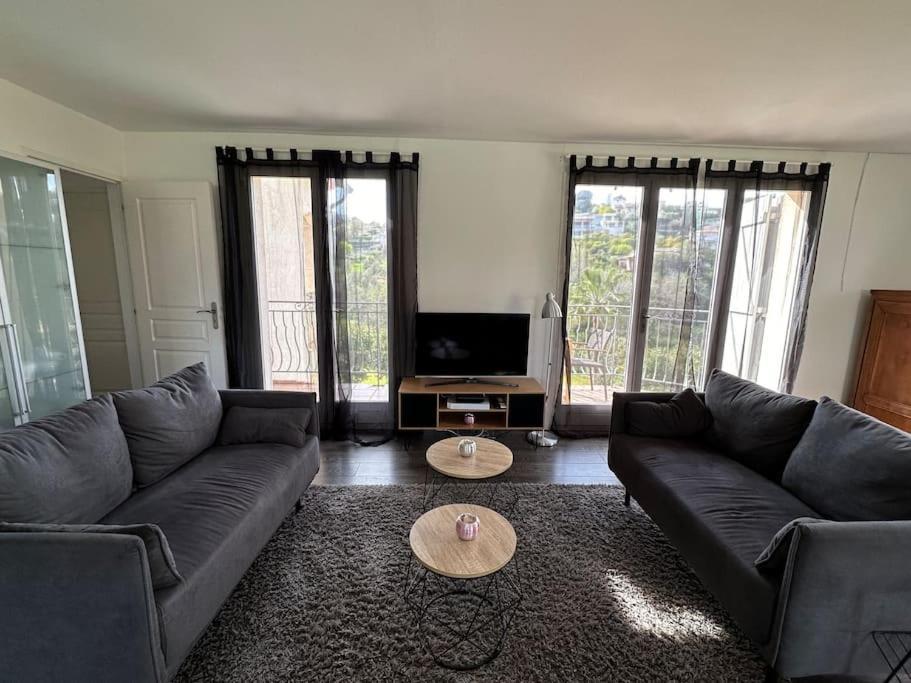 Villa Constance 3 Antibes - Spacieux Logement En Dernier Etage Luaran gambar